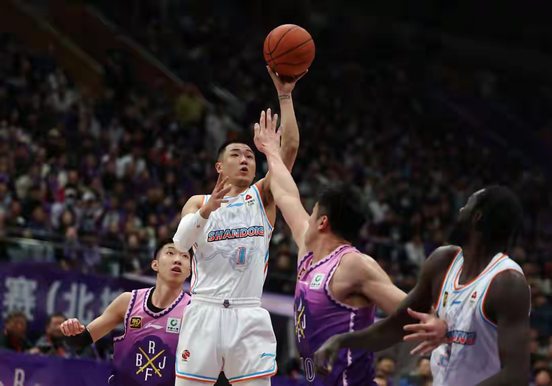 PANDA-关键时刻体能课后，华盛顿奇才扳平良机备战CBA常规赛，更衣室稳定，临场指挥获称赞的简单介绍