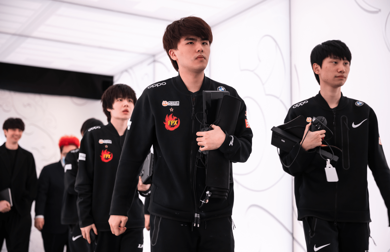 熊猫体育-Doinb在皇家马德里比赛中势不可挡，败北引发热议！的简单介绍